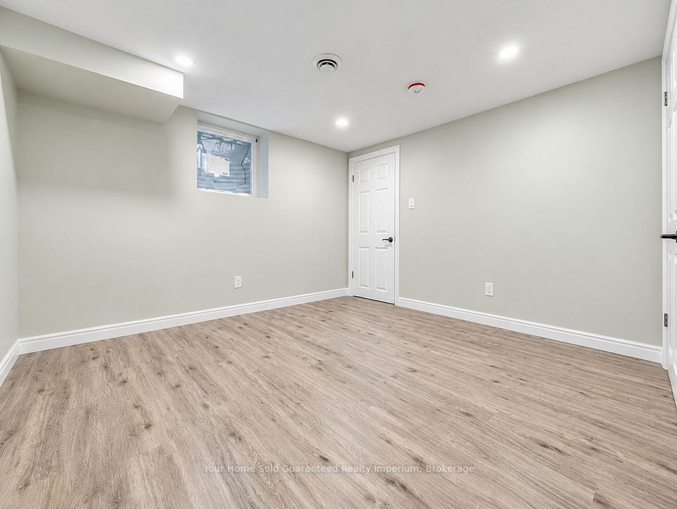 3 RAMSEY Street Lower, St. Catharines, ON L2N 2K2 9
