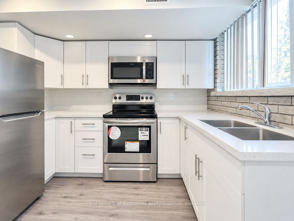 3 RAMSEY Street Lower, St. Catharines, ON L2N 2K2 4