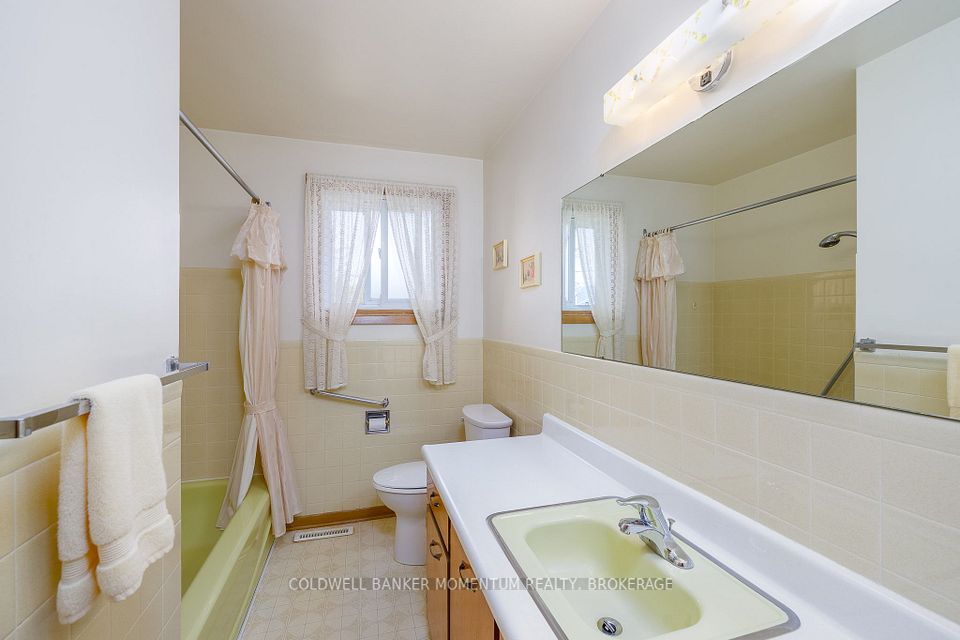 70 Rose Avenue, Thorold, ON L2V 3C8 15