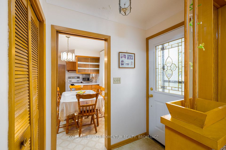 70 Rose Avenue, Thorold, ON L2V 3C8 6