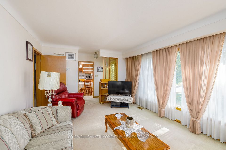 70 Rose Avenue, Thorold, ON L2V 3C8 8