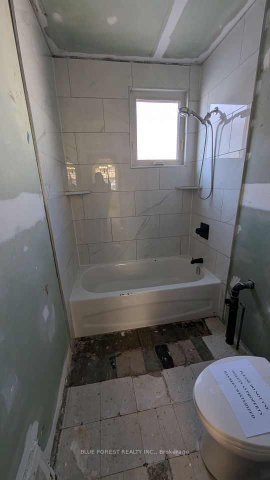57 Homan Street, London East, ON N5Z 1A9 7