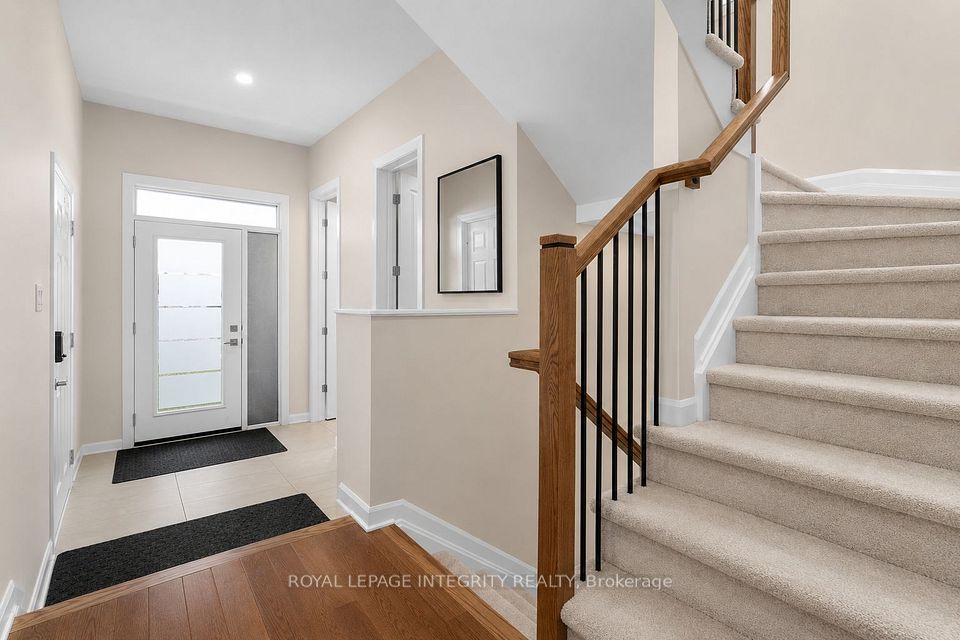 142 Shallow Pond Place E, Orleans - Cumberland and Area, ON K4A 5N9 2