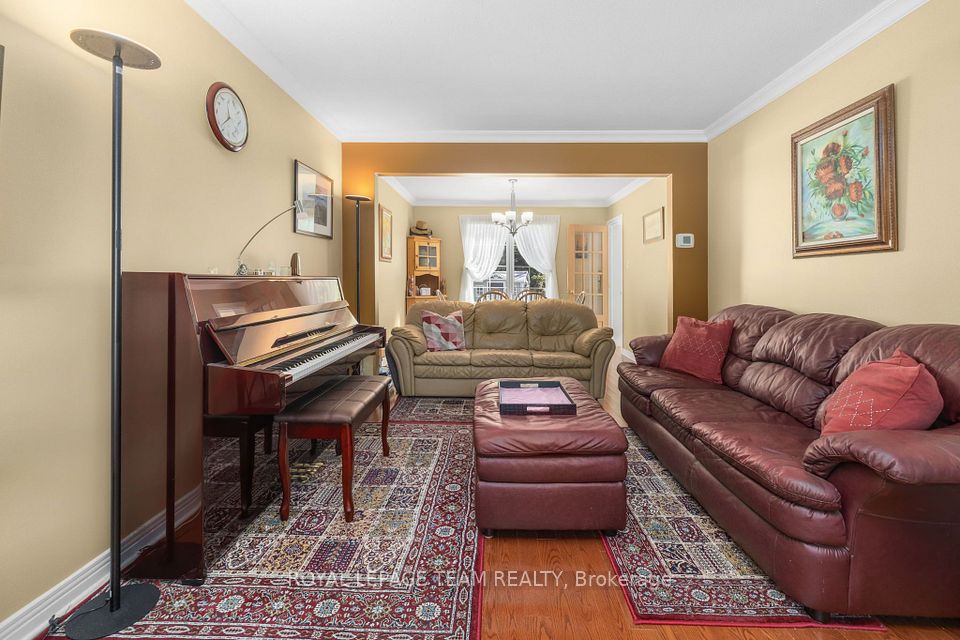 67 Holitman Drive, Barrhaven, ON K2J 2S5 8