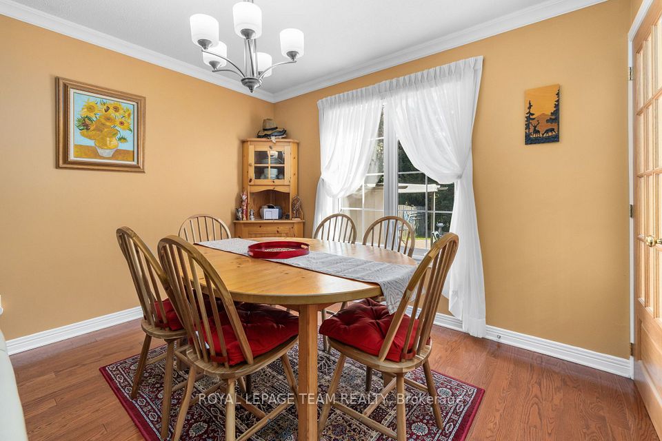 67 Holitman Drive, Barrhaven, ON K2J 2S5 12