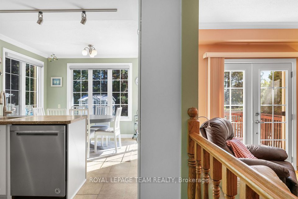 67 Holitman Drive, Barrhaven, ON K2J 2S5 20