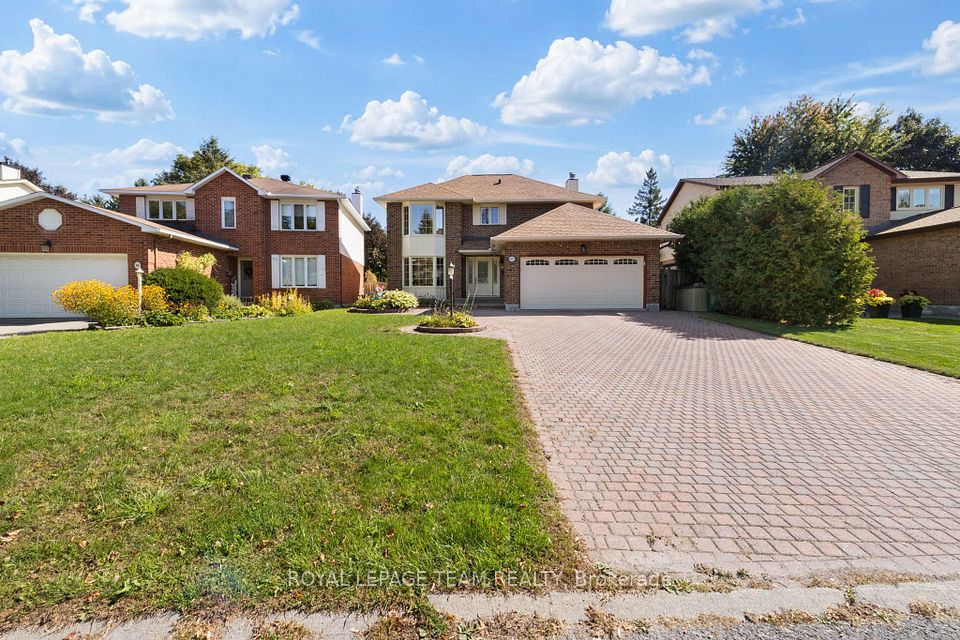67 Holitman Drive, Barrhaven, ON K2J 2S5 2