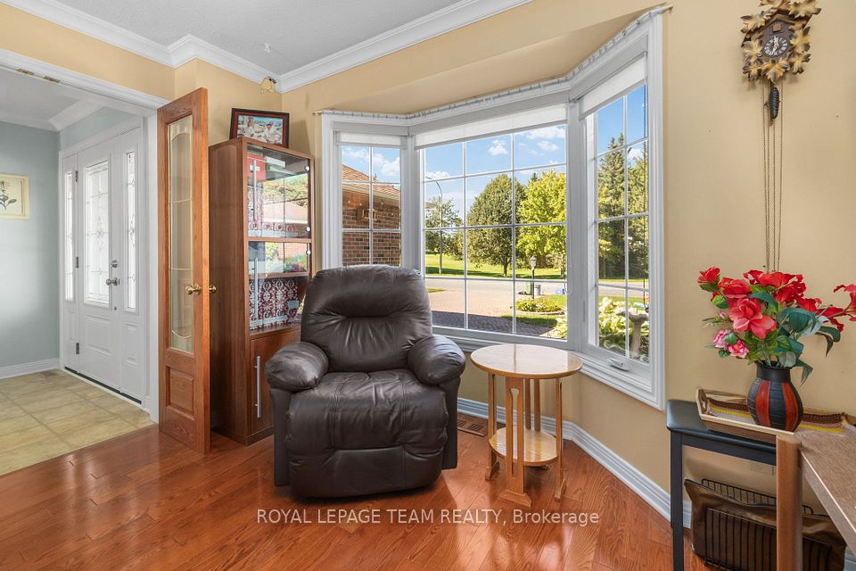 67 Holitman Drive, Barrhaven, ON K2J 2S5 7