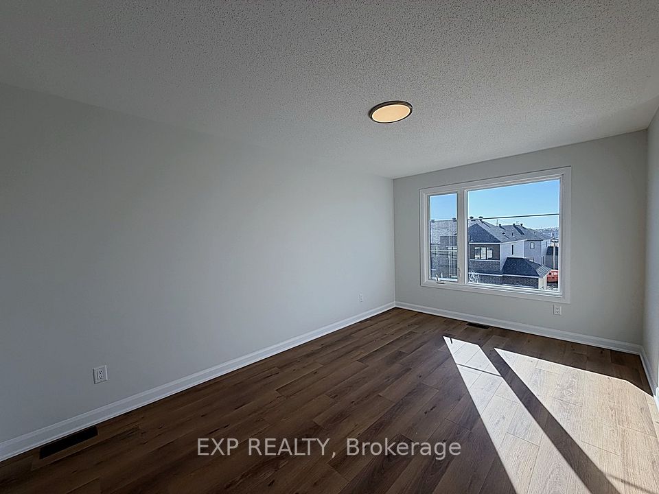 633 Moonglade Crescent, Barrhaven, ON K2J 7N2 15