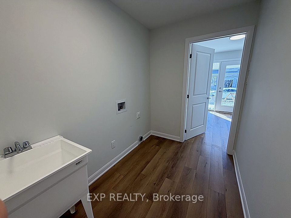 633 Moonglade Crescent, Barrhaven, ON K2J 7N2 5