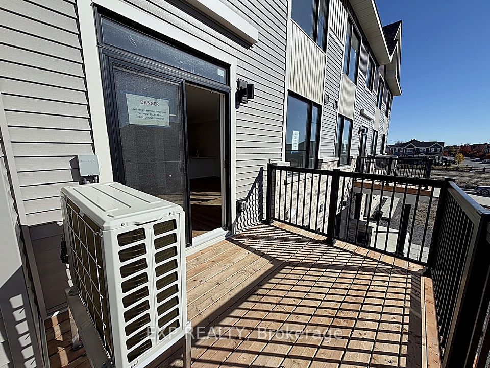 633 Moonglade Crescent, Barrhaven, ON K2J 7N2 12