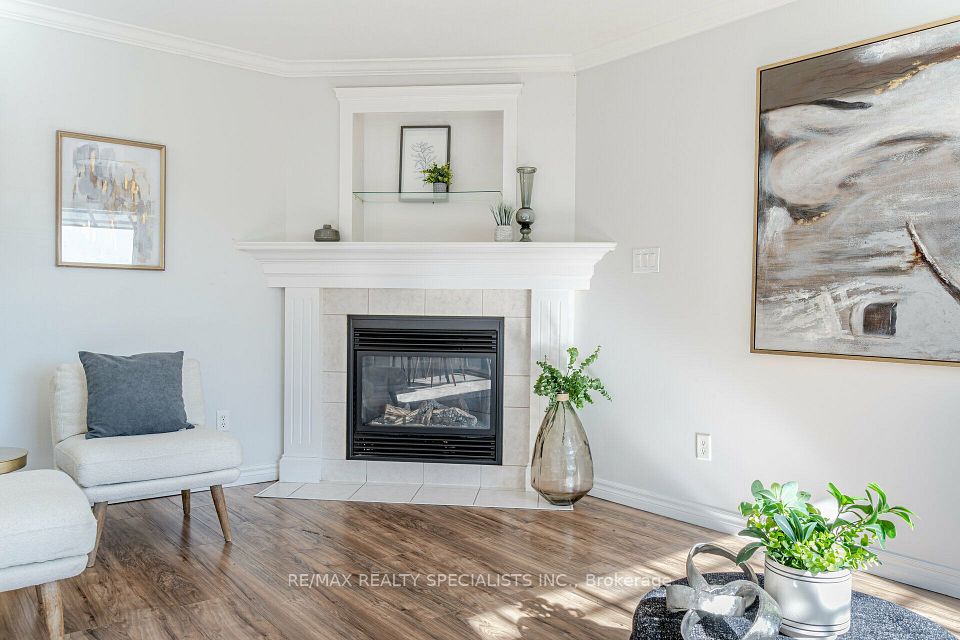1435 Mickleborough Drive, London North, ON N6G 5R5 22