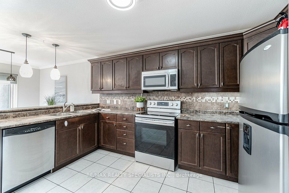1435 Mickleborough Drive, London North, ON N6G 5R5 16