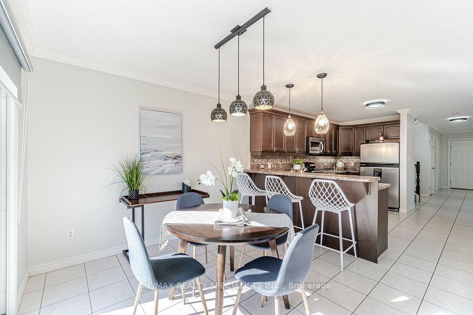 1435 Mickleborough Drive, London North, ON N6G 5R5 18