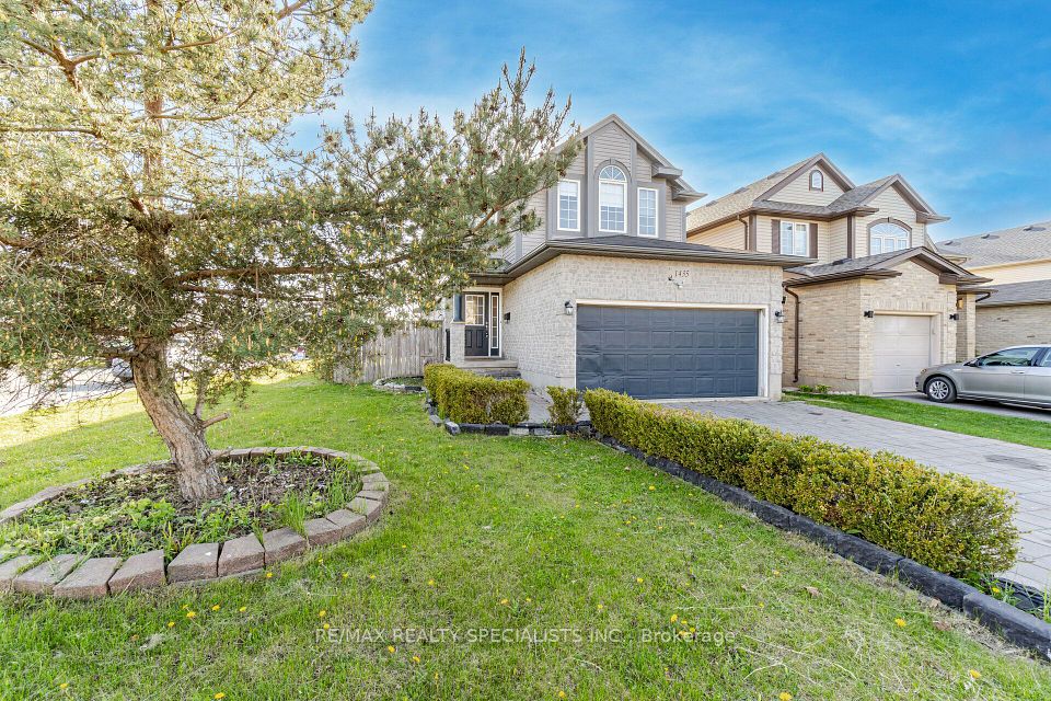1435 Mickleborough Drive, London North, ON N6G 5R5 3