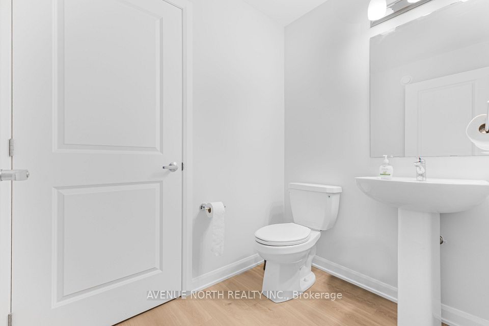 1001 Glenroy Gilbert Drive 10, Barrhaven, ON K2J 7N9 5