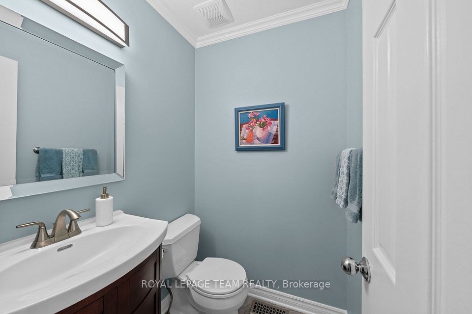 16 Phylis Street, Barrhaven, ON K2J 1V2 20