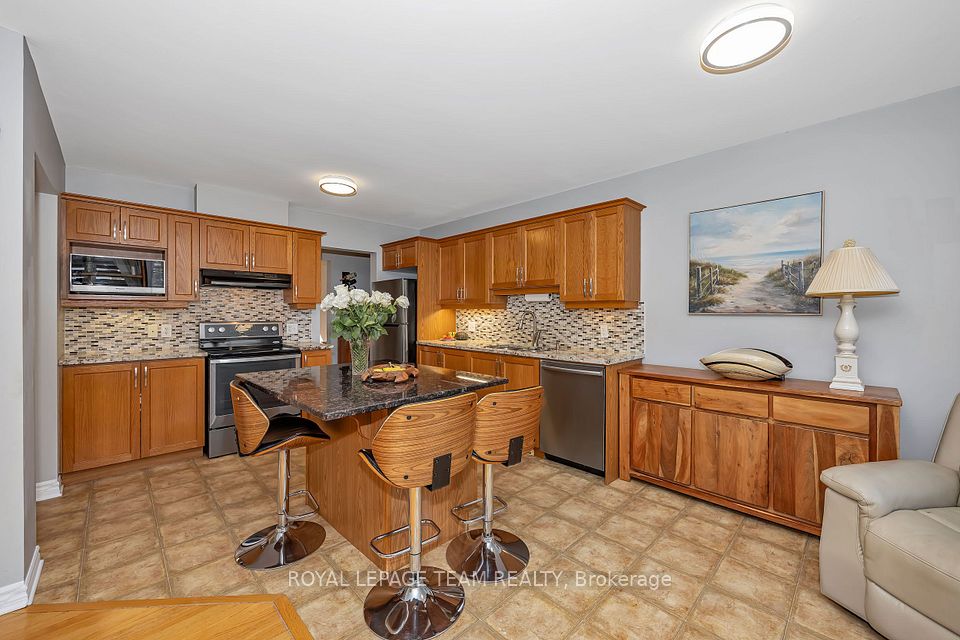 414 Santa Anna Lane, Stittsville - Munster - Richmond, ON K2S 0M1 10