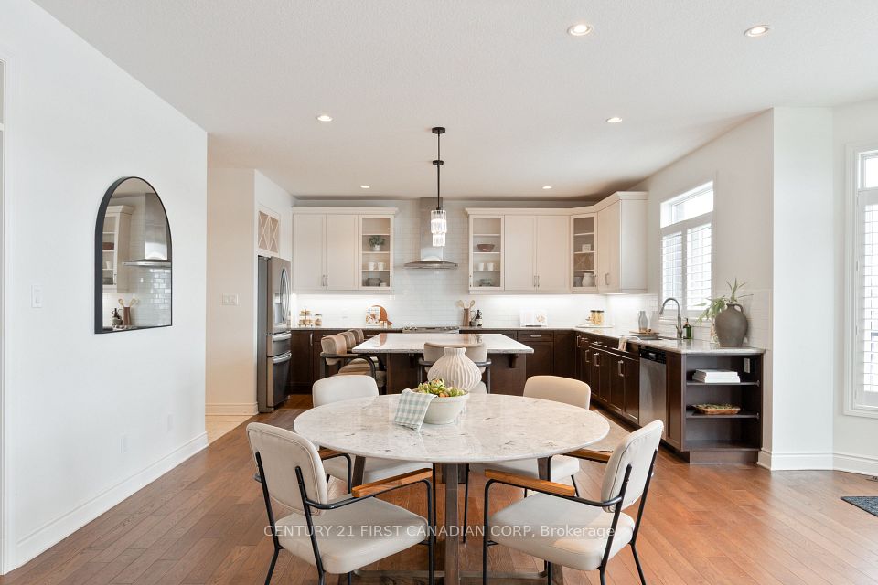 558 Eclipse Walk, London North, ON N5X 3Z1 16