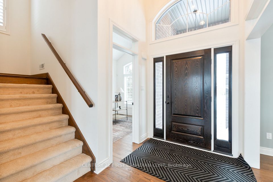 558 Eclipse Walk, London North, ON N5X 3Z1 3