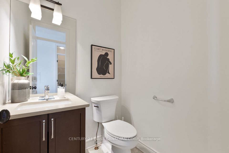 558 Eclipse Walk, London North, ON N5X 3Z1 22