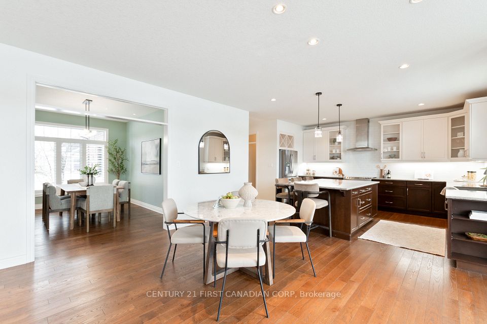 558 Eclipse Walk, London North, ON N5X 3Z1 14