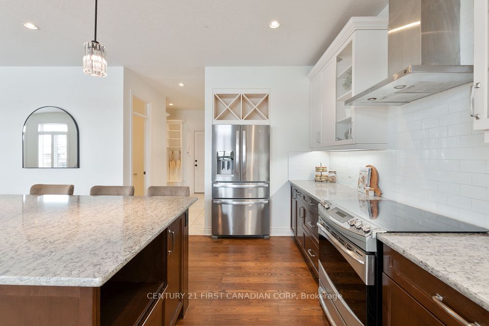 558 Eclipse Walk, London North, ON N5X 3Z1 21