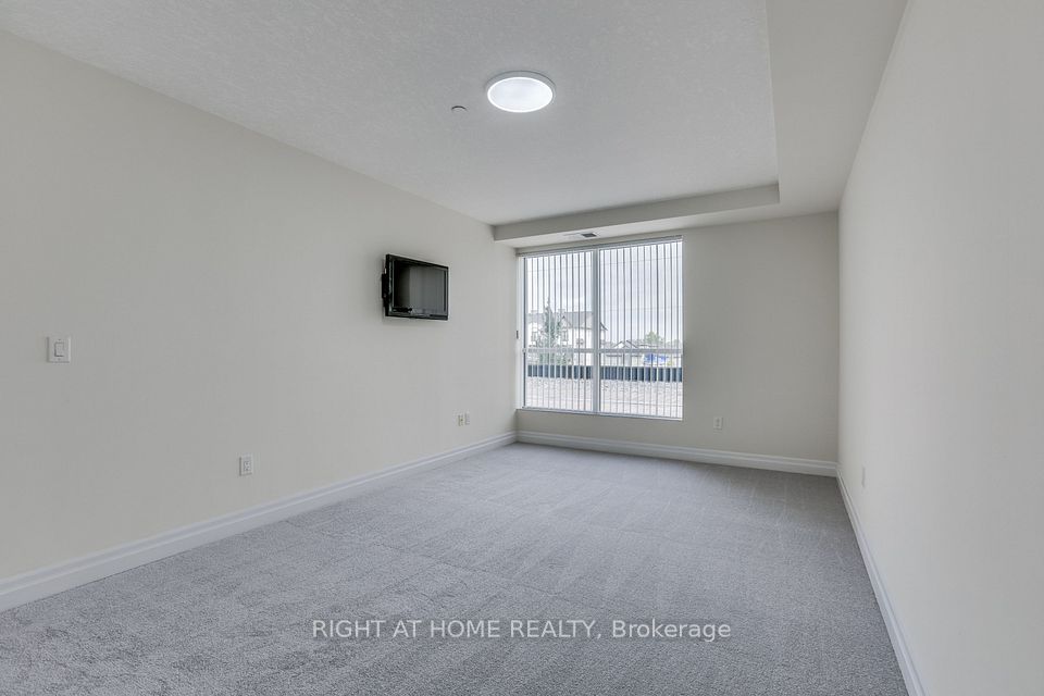 240 Villagewalk Boulevard 212, London North, ON N6G 0P6 21