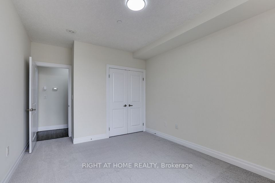 240 Villagewalk Boulevard 212, London North, ON N6G 0P6 19