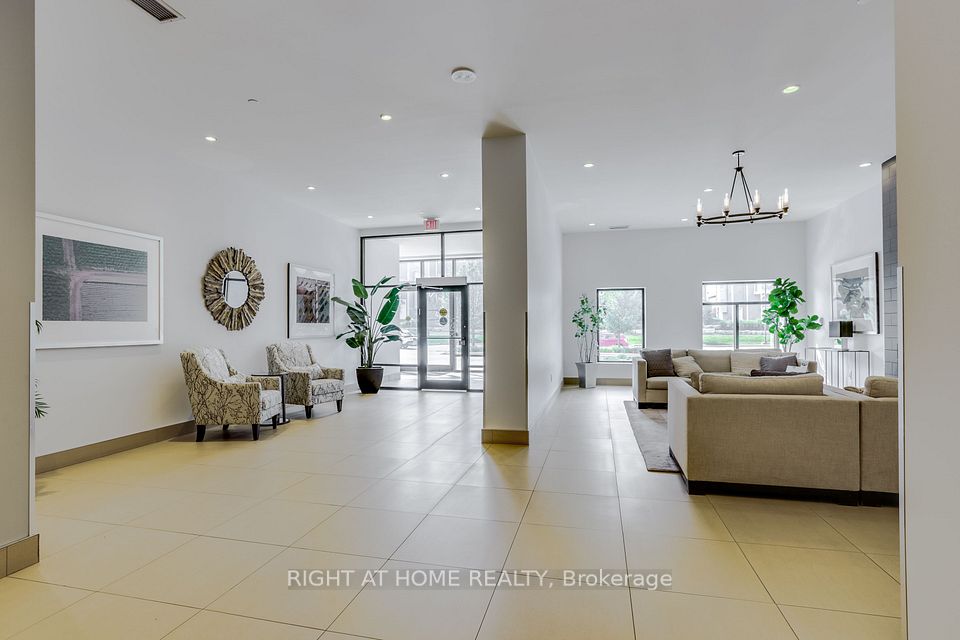 240 Villagewalk Boulevard 212, London North, ON N6G 0P6 2