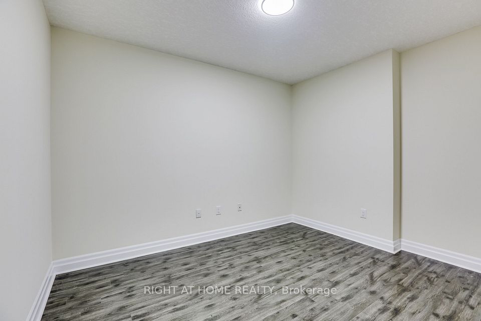 240 Villagewalk Boulevard 212, London North, ON N6G 0P6 15