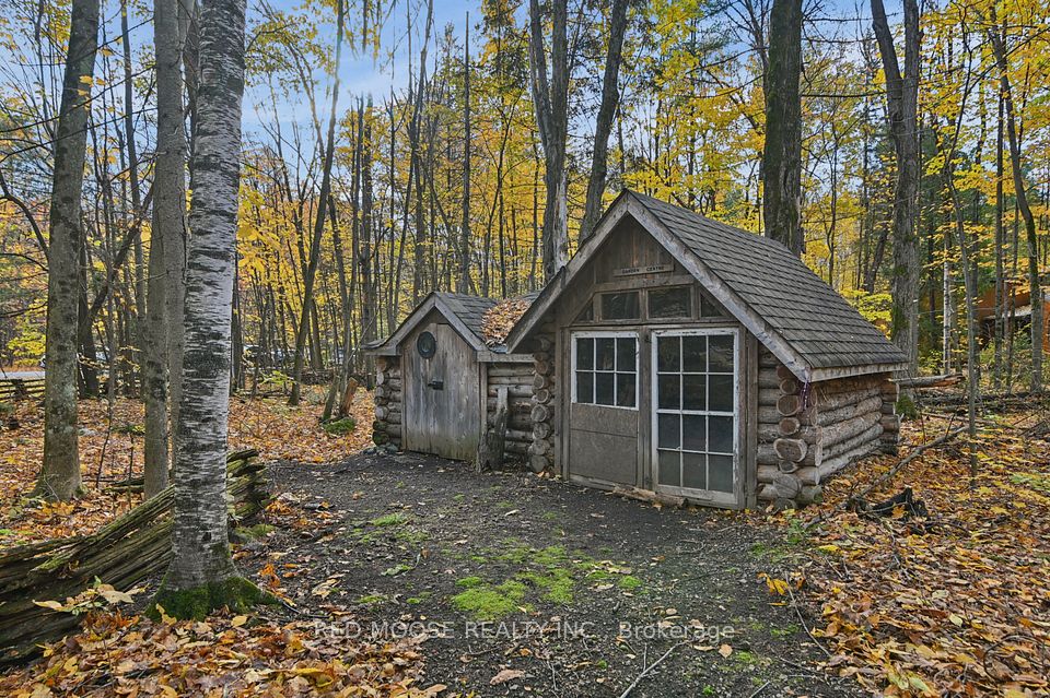 2470 Brennan Park Drive, Orleans - Cumberland and Area, ON K4C 1H6 12