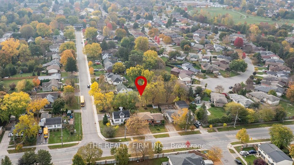 383 Kenmore Place, London East, ON N5Y 1V3 11