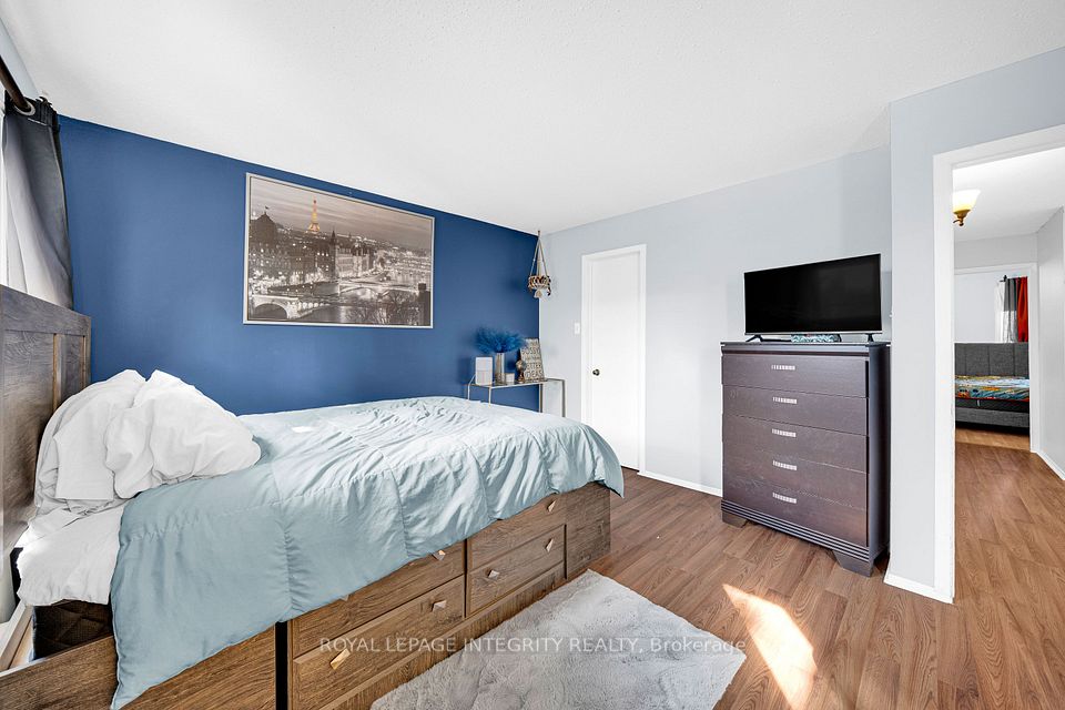 27 Danaher Drive, Barrhaven, ON K2J 3Y5 22