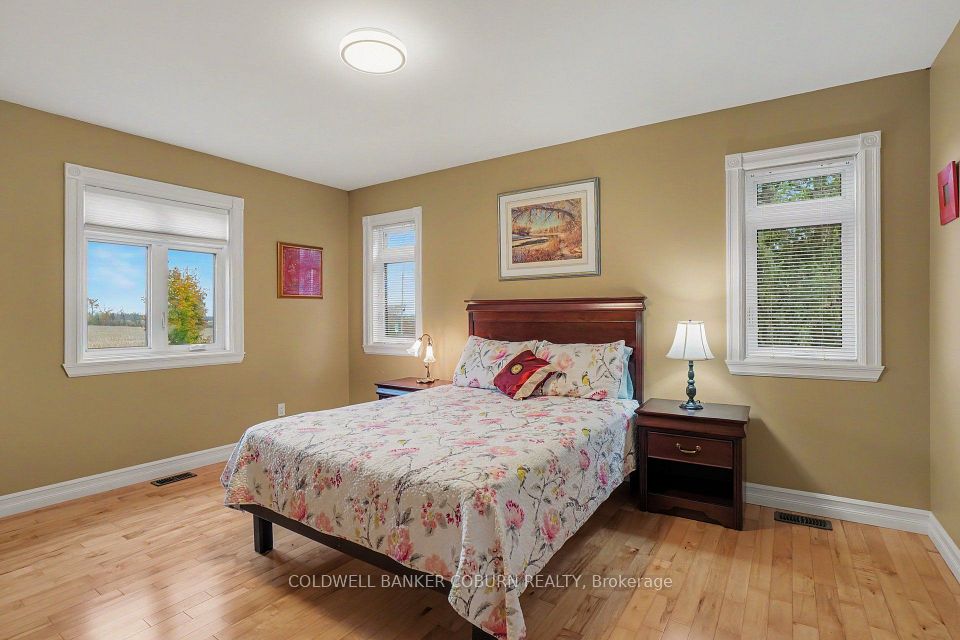 13865 County #9 Road, North Dundas, ON K0C 1H0 25