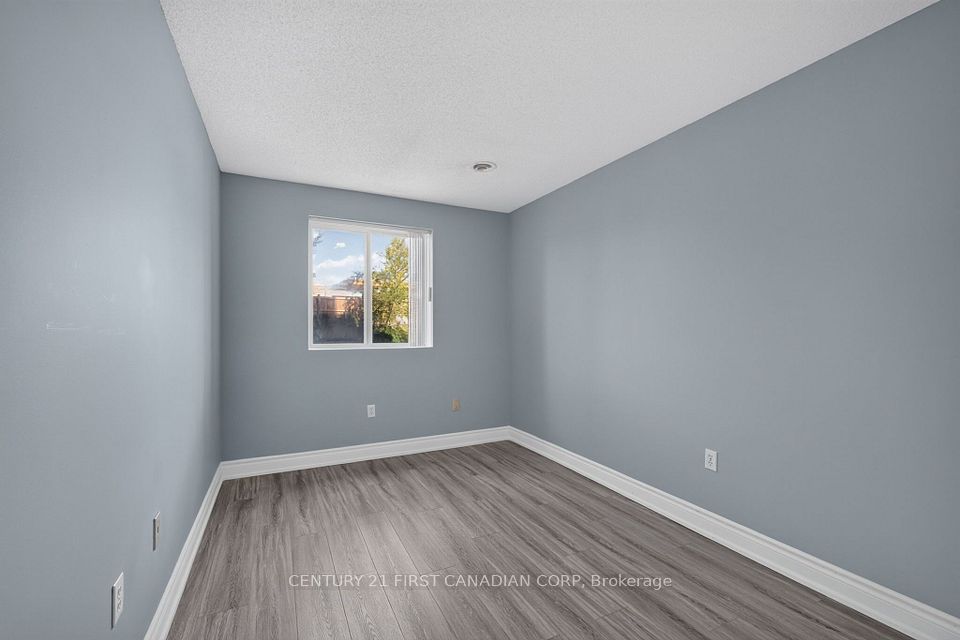 30 Chapman Court 203, London North, ON N6G 4Y4 23