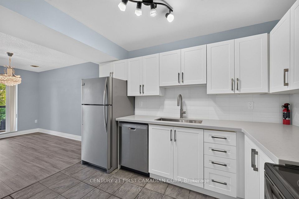 30 Chapman Court 203, London North, ON N6G 4Y4 11