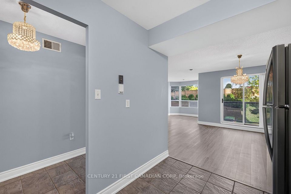 30 Chapman Court 203, London North, ON N6G 4Y4 10