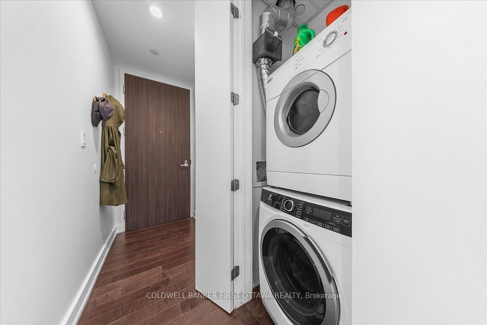 111 CHAMPAGNE Avenue 909, Dows Lake - Civic Hospital and Area, ON K1S 5V3 5