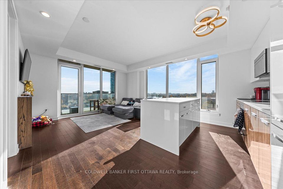 111 CHAMPAGNE Avenue 909, Dows Lake - Civic Hospital and Area, ON K1S 5V3 7