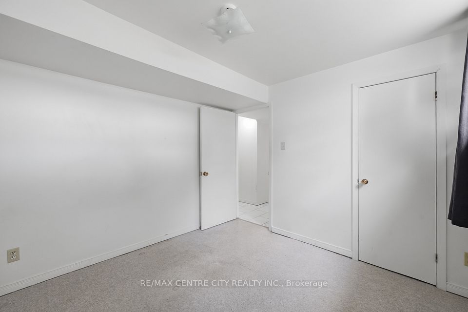 1564 Nairn Avenue, London East, ON N5V 2P2 21