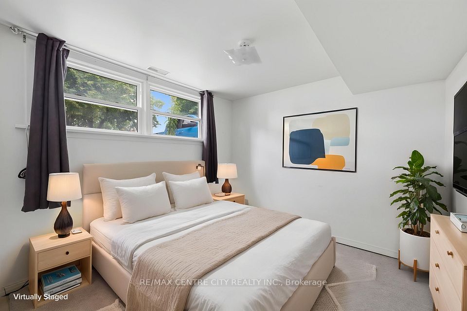 1564 Nairn Avenue, London East, ON N5V 2P2 20