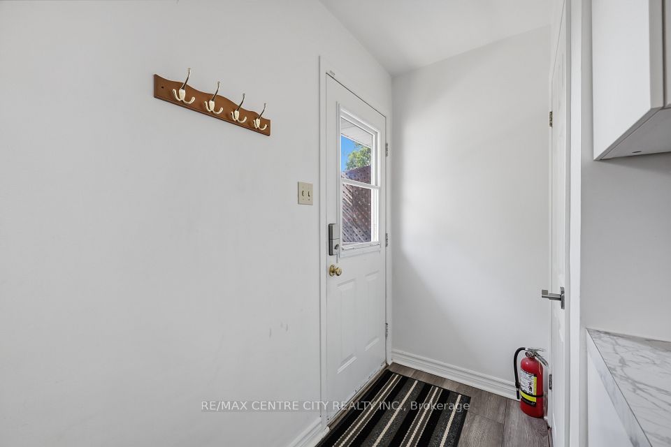1564 Nairn Avenue, London East, ON N5V 2P2 15