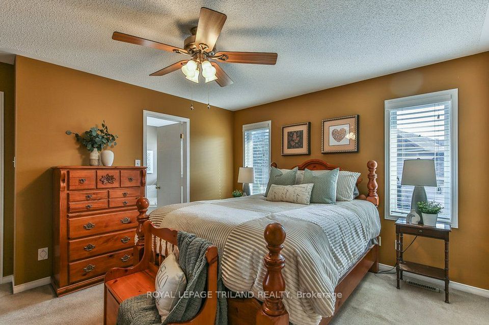 54 BOWCOTT Crescent, London East, ON N5V 4W8 22