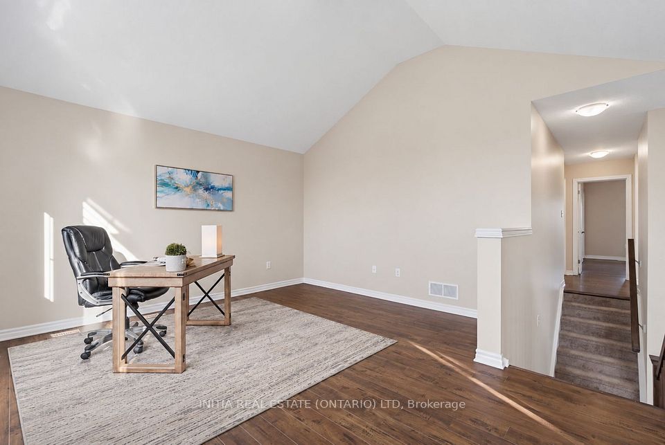 648 Oakcrossing Road, London North, ON N6H 5T7 23