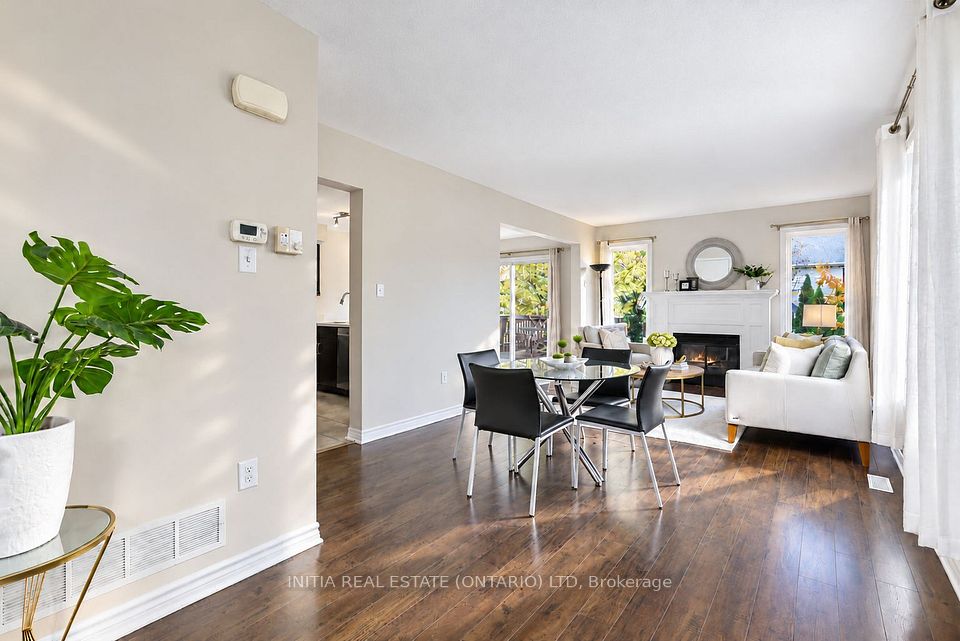 648 Oakcrossing Road, London North, ON N6H 5T7 9