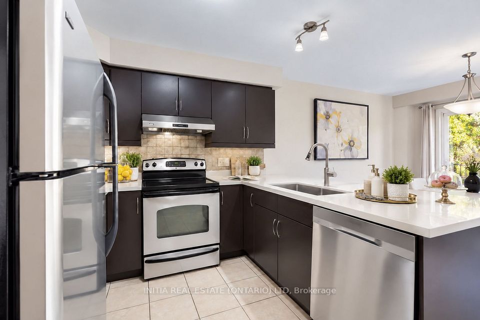 648 Oakcrossing Road, London North, ON N6H 5T7 16