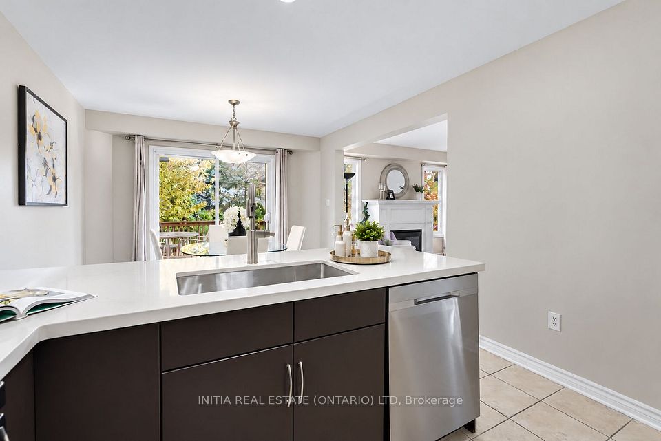 648 Oakcrossing Road, London North, ON N6H 5T7 17