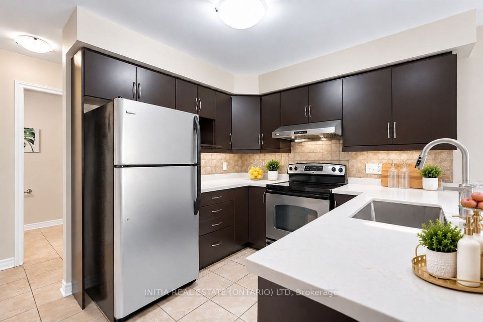 648 Oakcrossing Road, London North, ON N6H 5T7 15