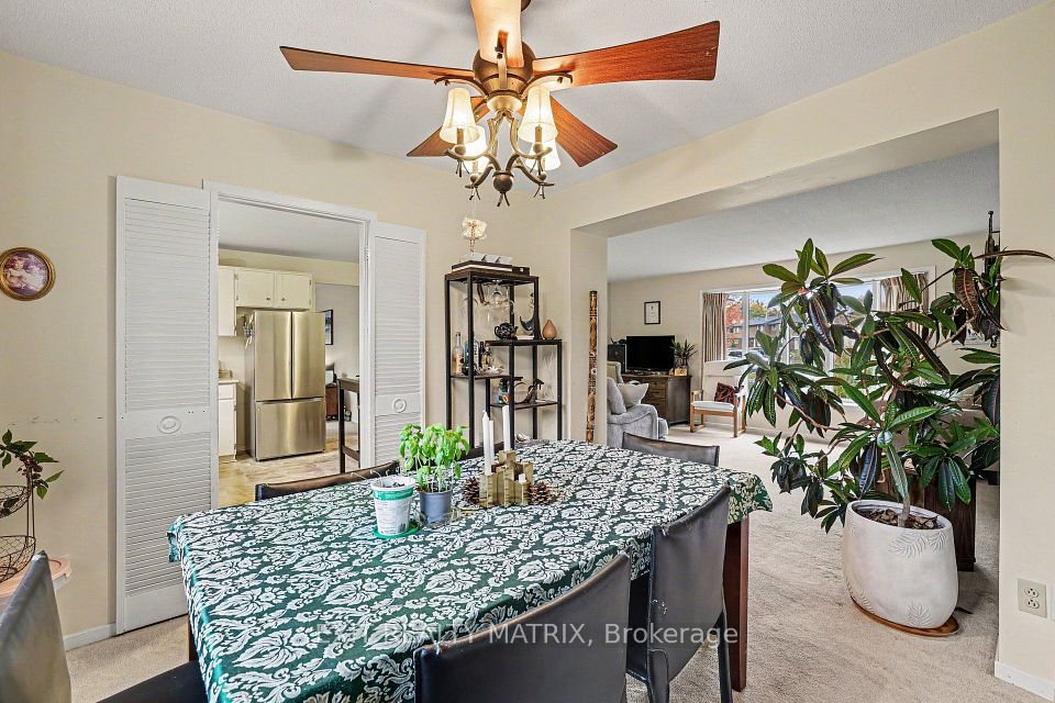 15 Basin Court, South of Baseline to Knoxdale, ON K2H 8P2 9